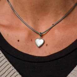 Holzkern Halsketten|Schmuck^Amorance Halskette