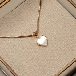 Holzkern Halsketten|Schmuck^Amorance Halskette