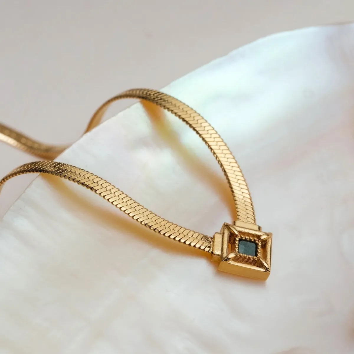 Holzkern Halsketten|Schmuck^Awakening Halskette