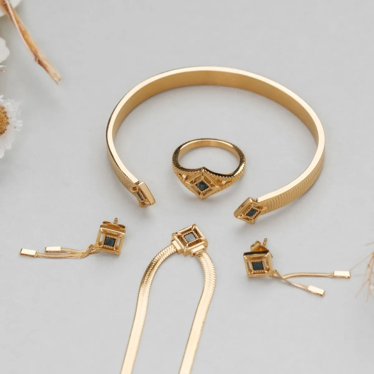 Holzkern Ohrringe|Schmuck^Awakening Ohrringe