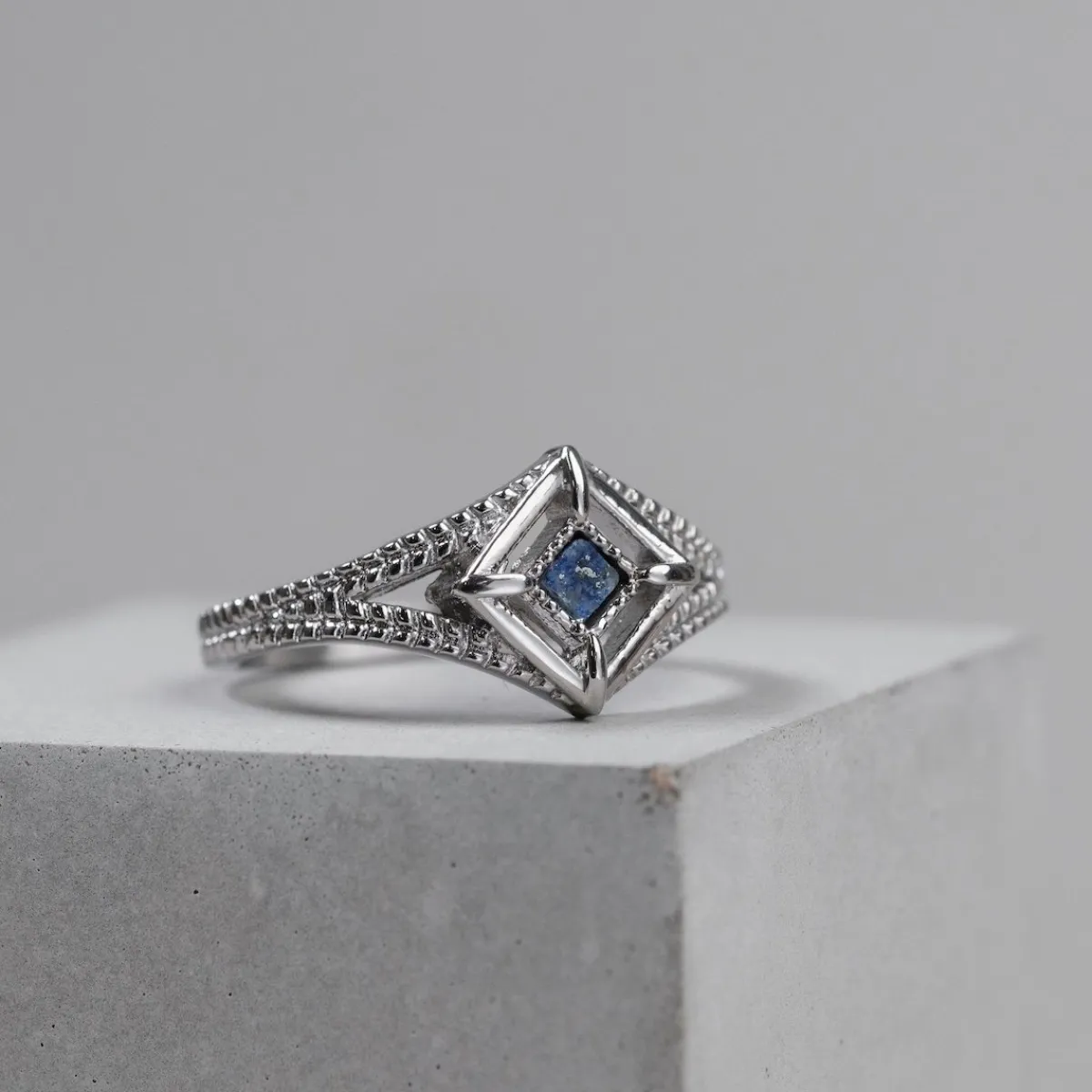 Holzkern Schmuck|Ringe^Awakening Ring