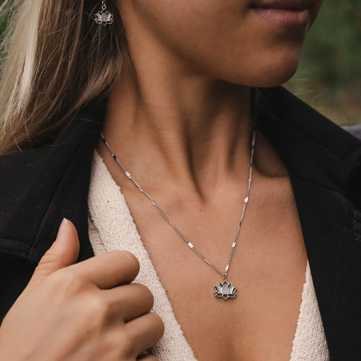 Holzkern Halsketten|Schmuck^Balance Halskette