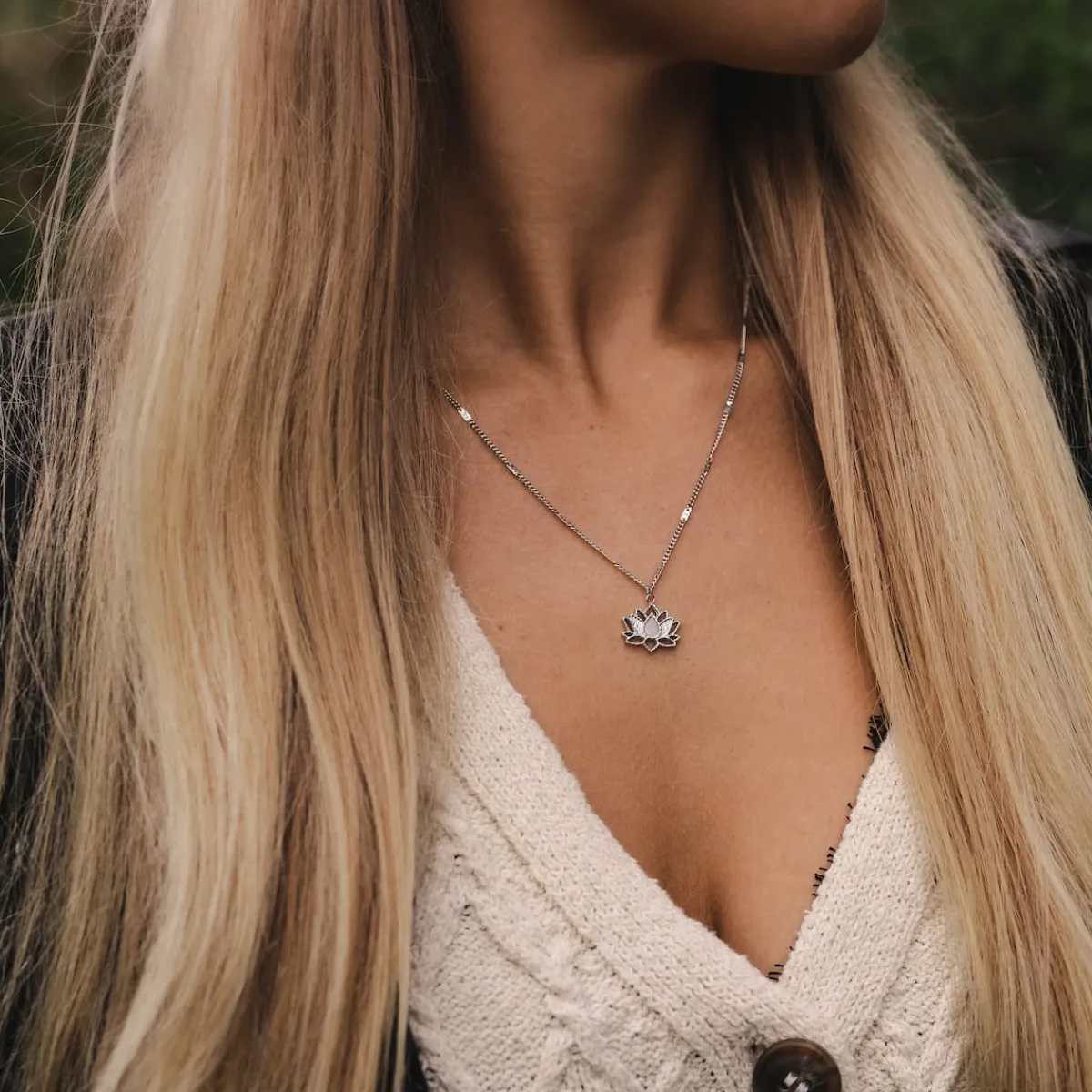 Holzkern Halsketten|Schmuck^Balance Halskette