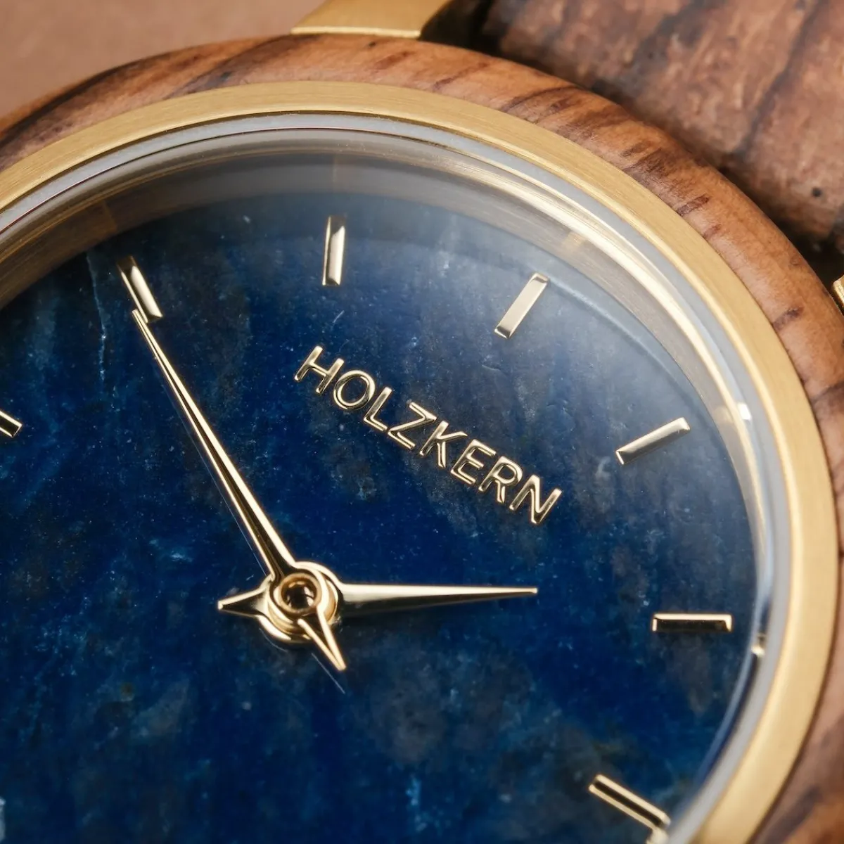 Holzkern Uhren^Balos