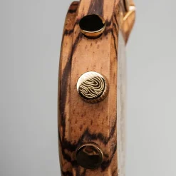 Holzkern Uhren^Bl&auml;tterdach