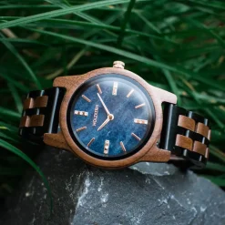 Holzkern Uhren^Chebika