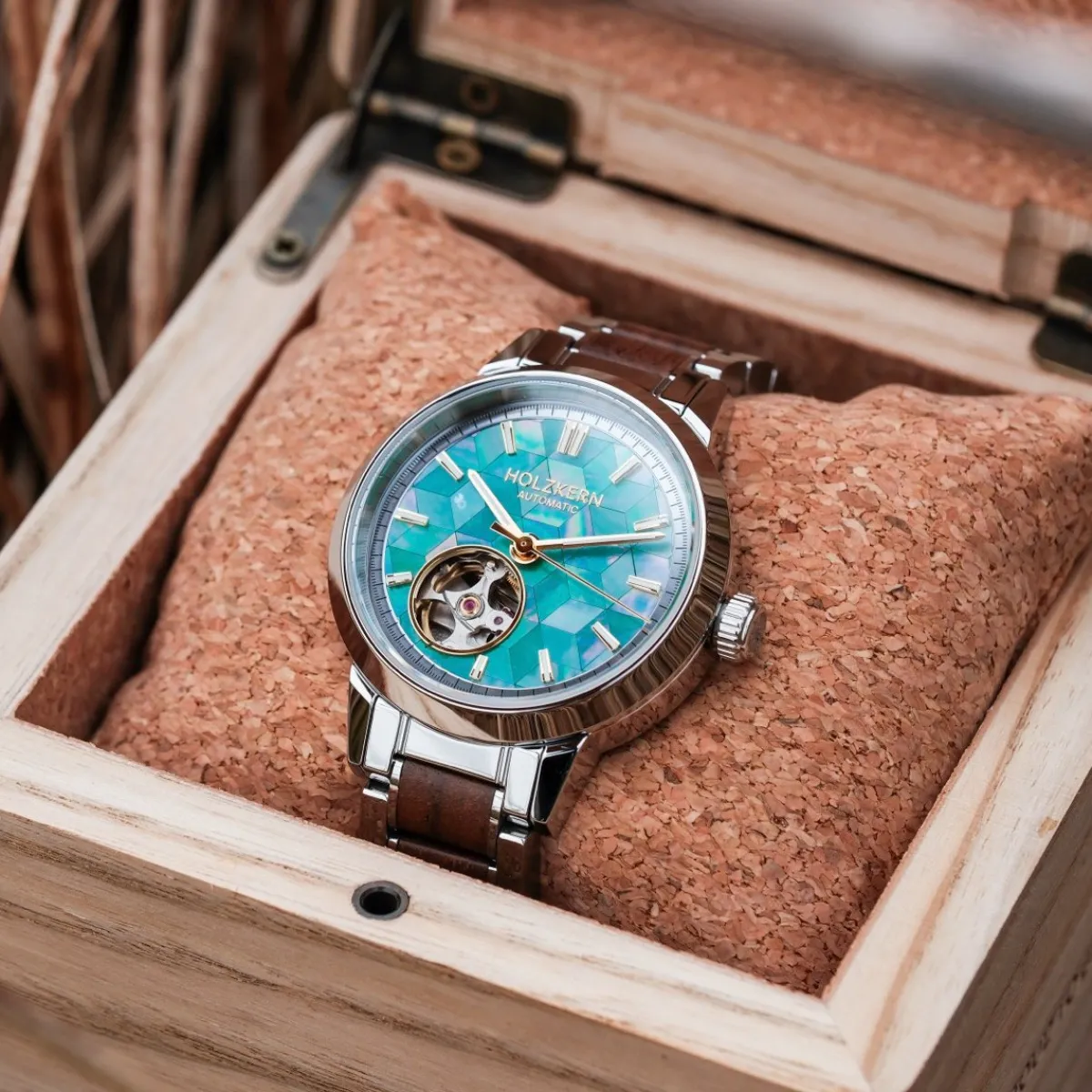 Holzkern Uhren^Colorburst
