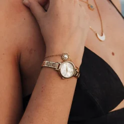Holzkern Armbänder|Schmuck^Composition Armband