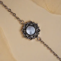 Holzkern Armbänder|Schmuck^Composition Armband