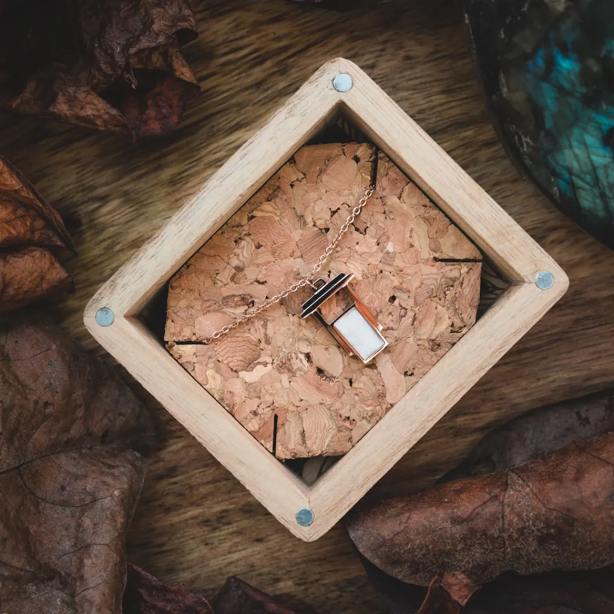 Holzkern Halsketten|Schmuck^Contour Halskette