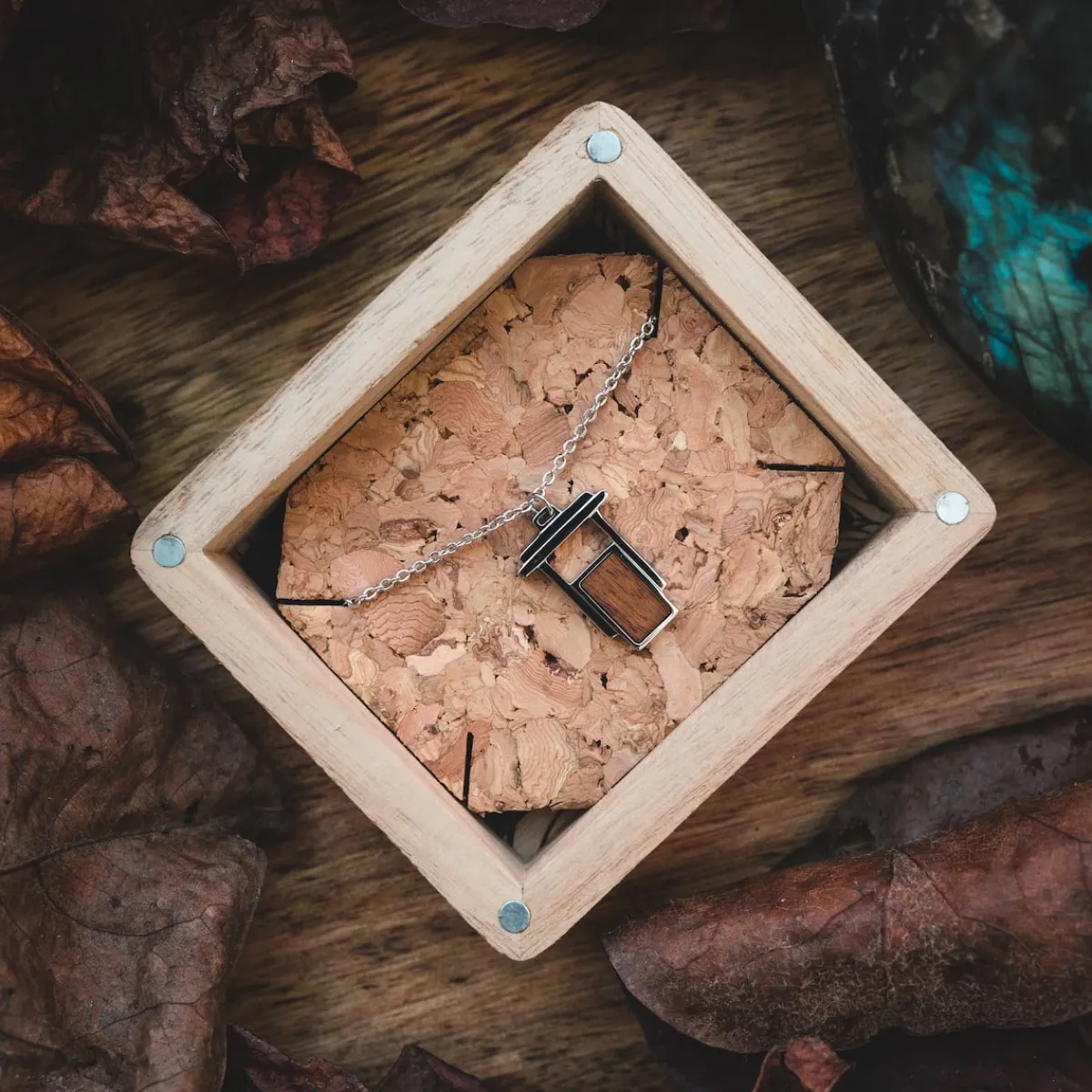 Holzkern Halsketten|Schmuck^Contour Halskette