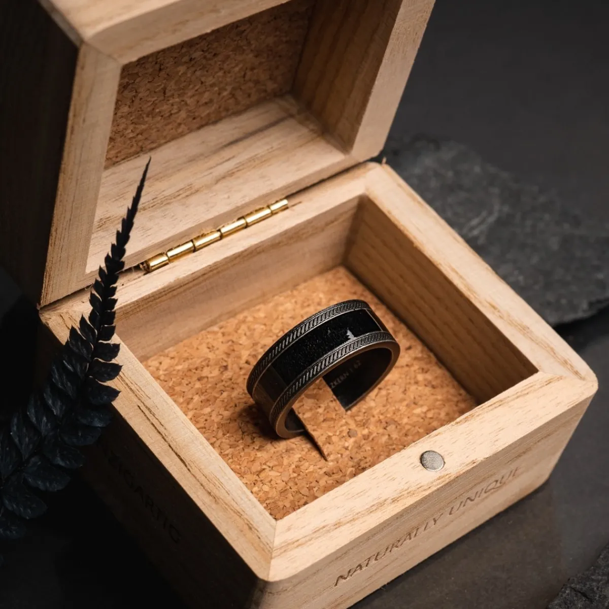 Holzkern Ringe|Schmuck^Countless Ring