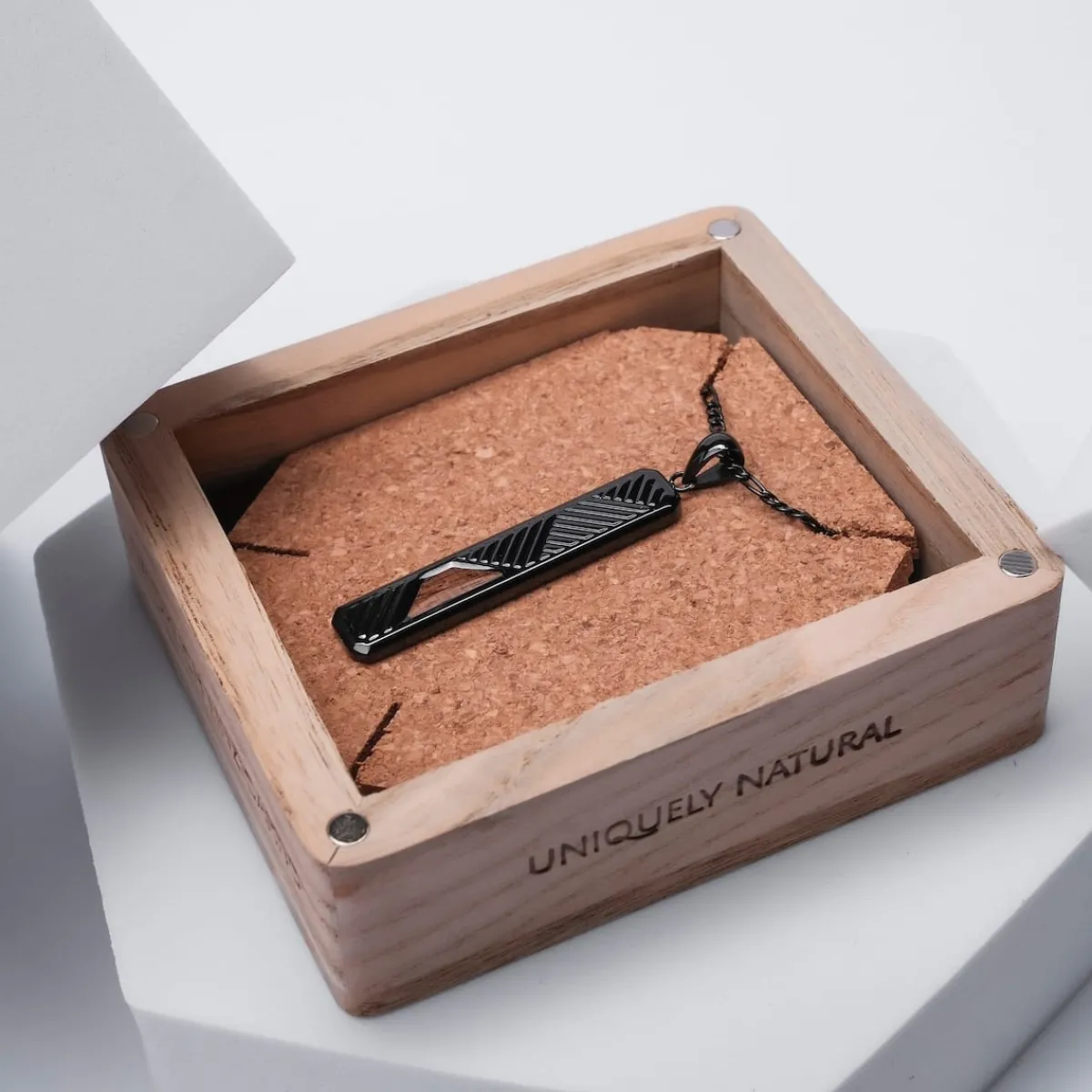 Holzkern Halsketten|Schmuck^DERIVATE HALSKETTE