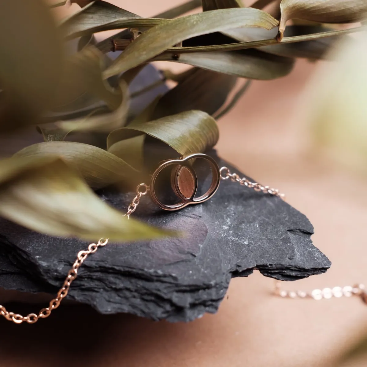 Holzkern Armbänder|Schmuck^Effigies Armband