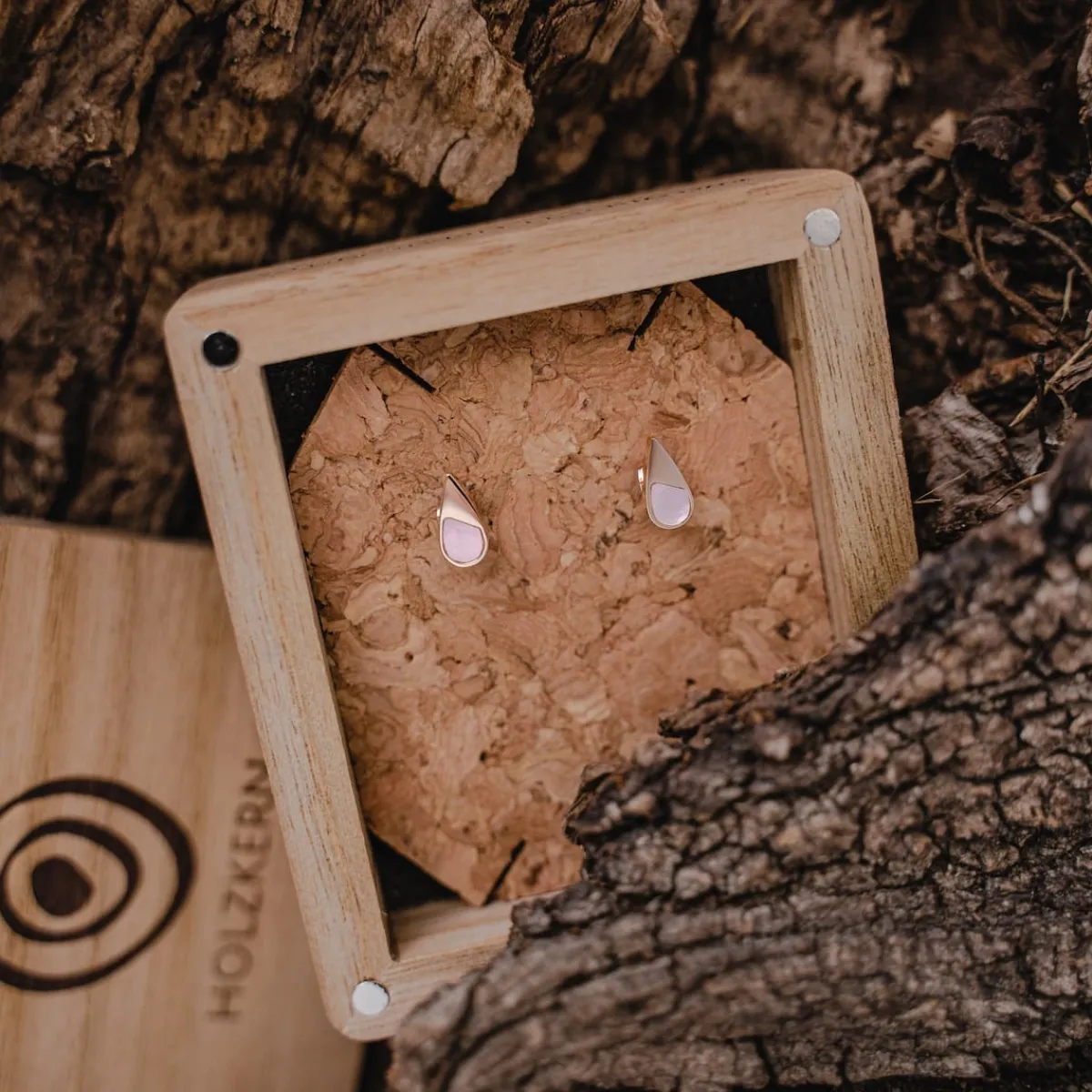 Holzkern Ohrringe|Schmuck^Emulsify Ohrringe