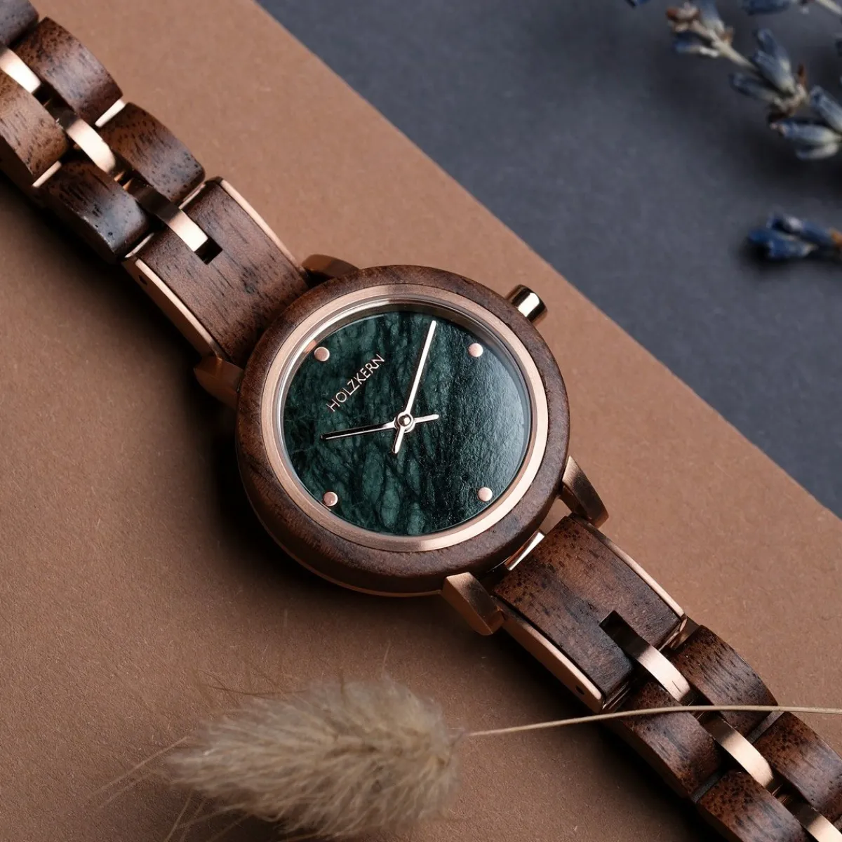 Holzkern Uhren^Euterpe