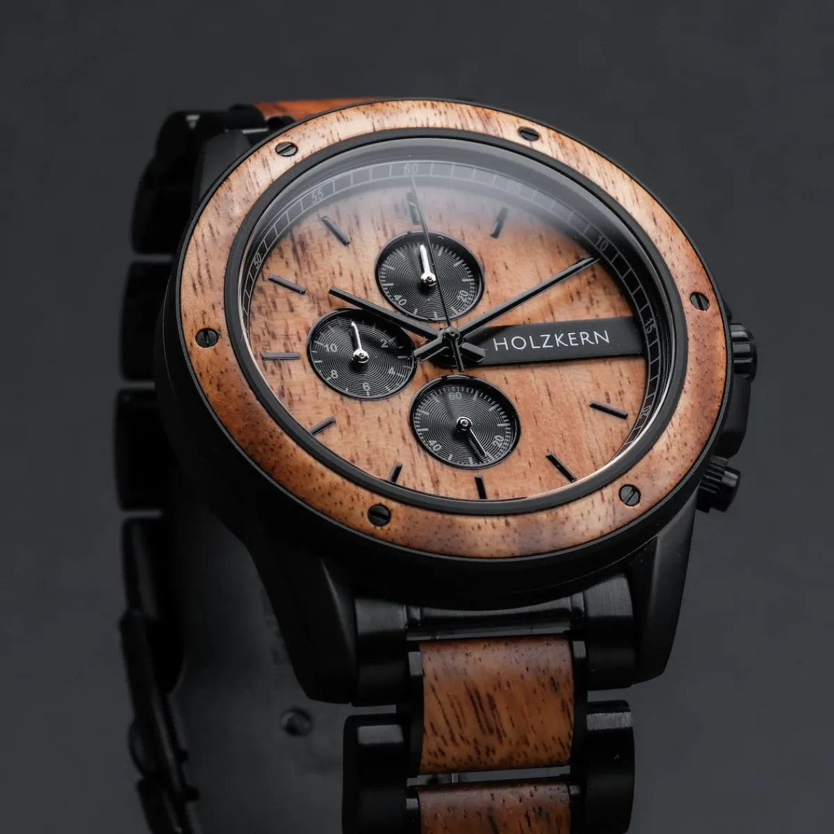 Holzkern Uhren^Galahad