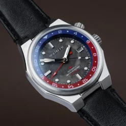 Holzkern Uhren^GMT Cloudhopper