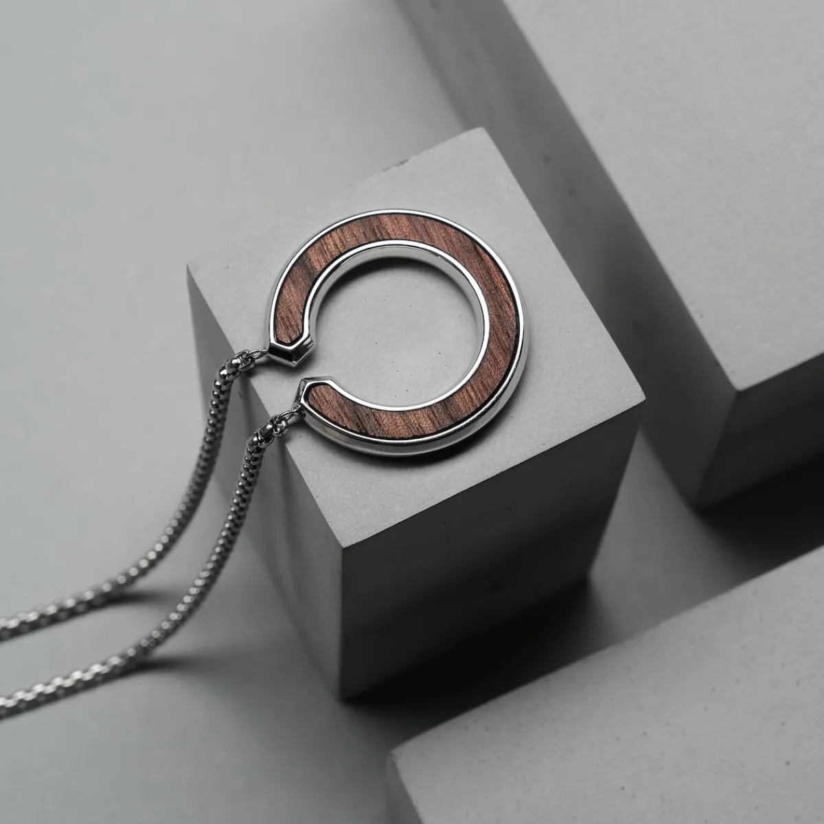 Holzkern Schmuck|Halsketten^Inseparable L