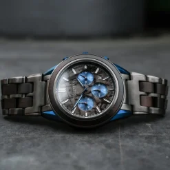 Holzkern Uhren^Intergalactic
