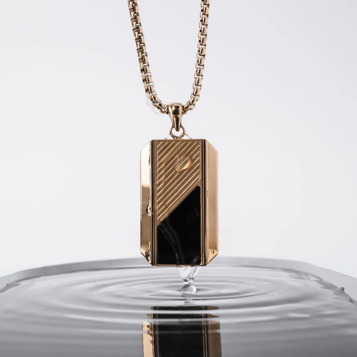 Holzkern Schmuck|Halsketten^Ionic Halskette
