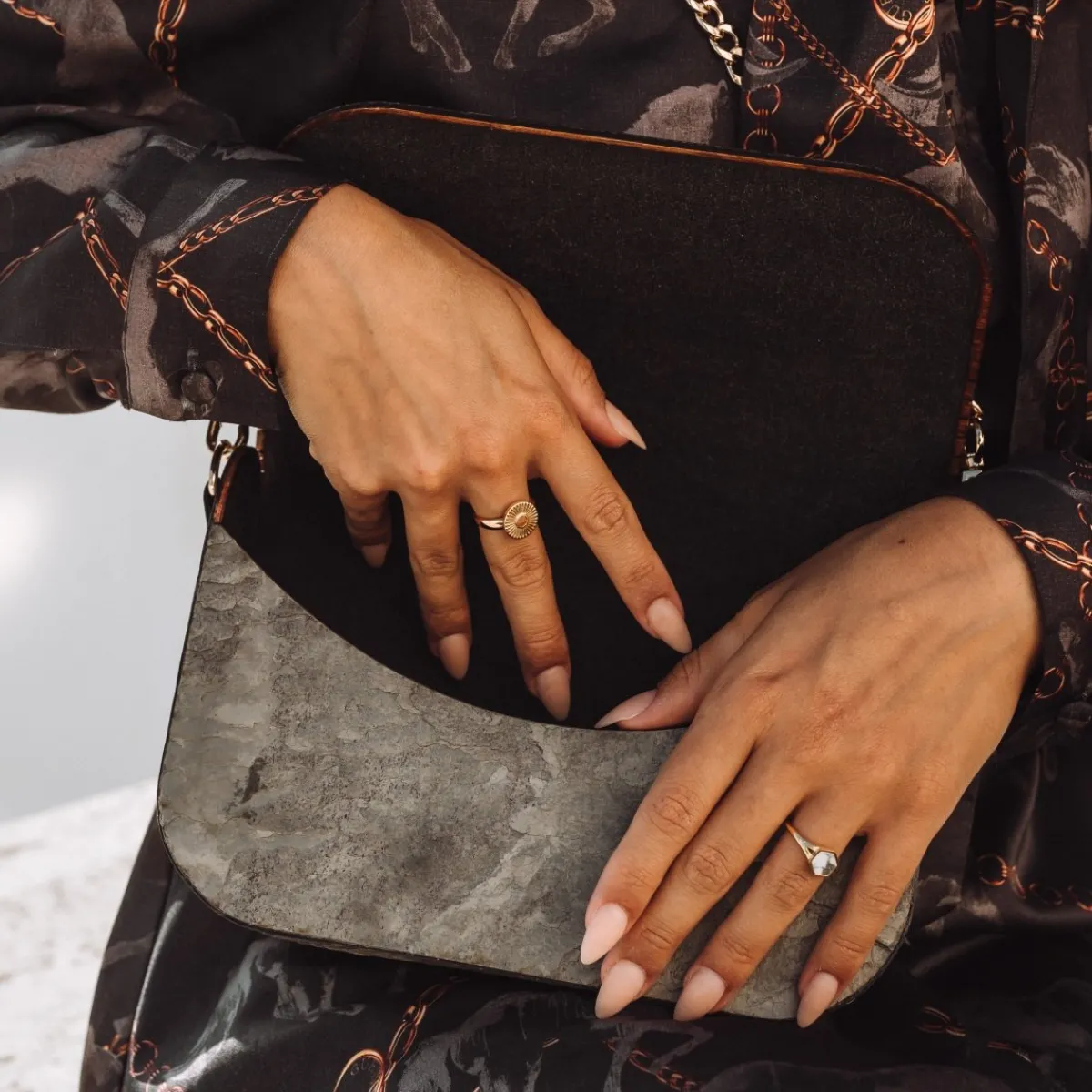 Holzkern Handtaschen^Iveya VEGAN