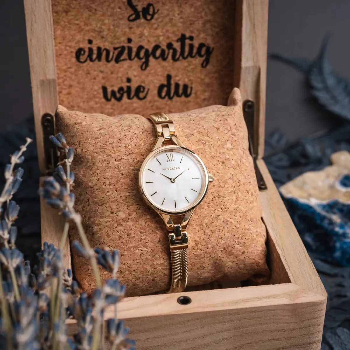 Holzkern Uhren^Kaliya