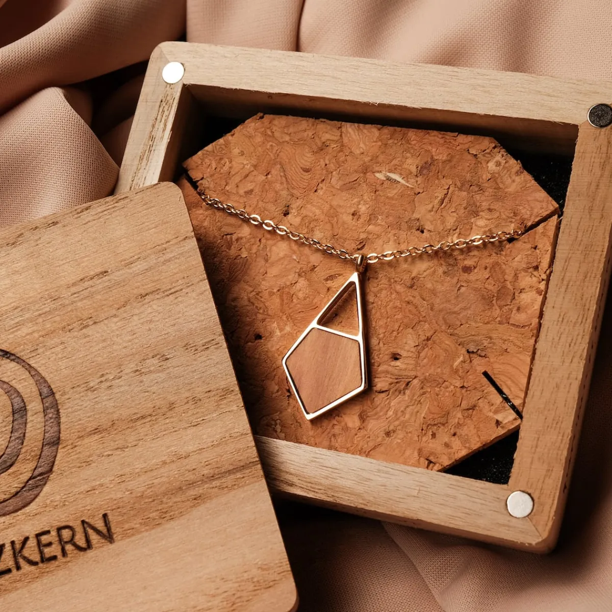 Holzkern Halsketten|Schmuck^Mandala Halskette