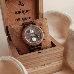 Holzkern Uhren^Nubra