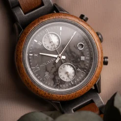 Holzkern Uhren^Nubra