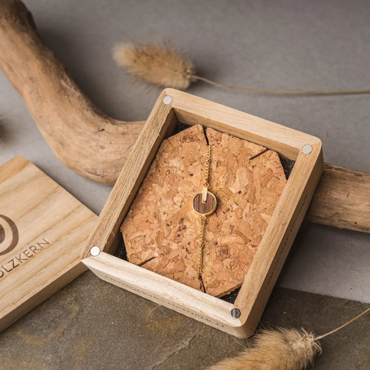 Holzkern Schmuck|Armbänder^Opacity Armband