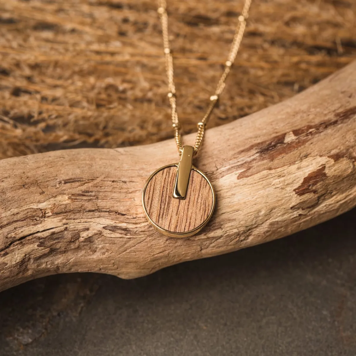 Holzkern Halsketten|Schmuck^Opacity Halskette