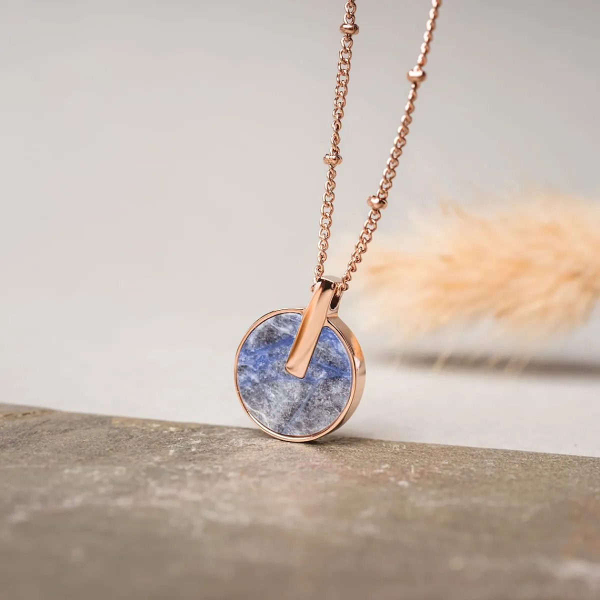 Holzkern Halsketten|Schmuck^Opacity Halskette