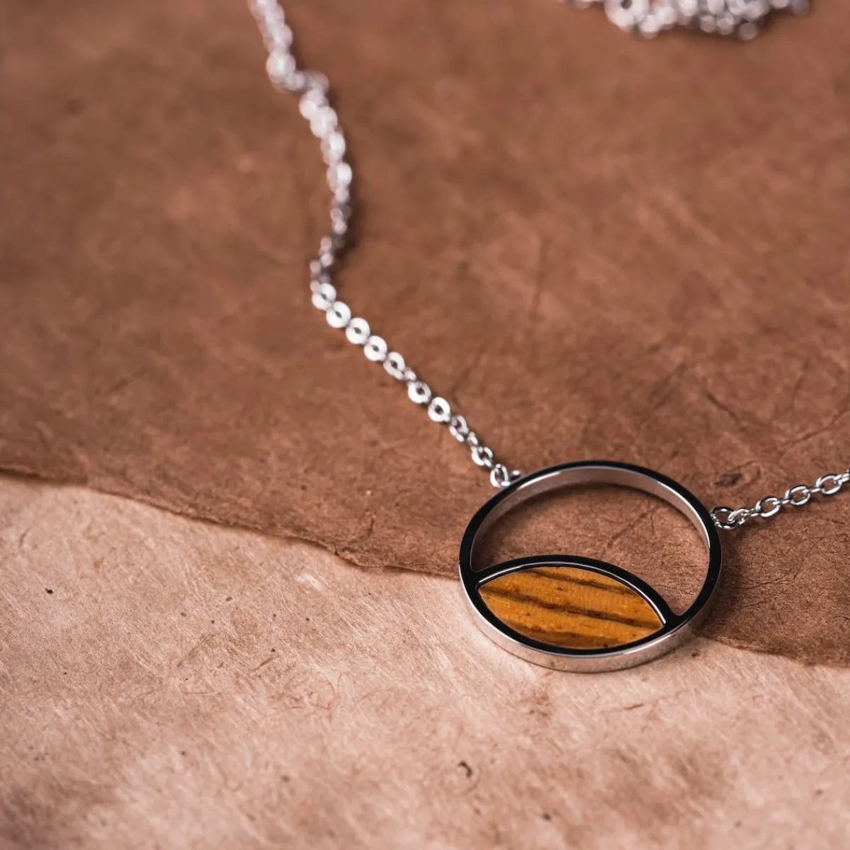 Holzkern Halsketten|Schmuck^Perception Halskette
