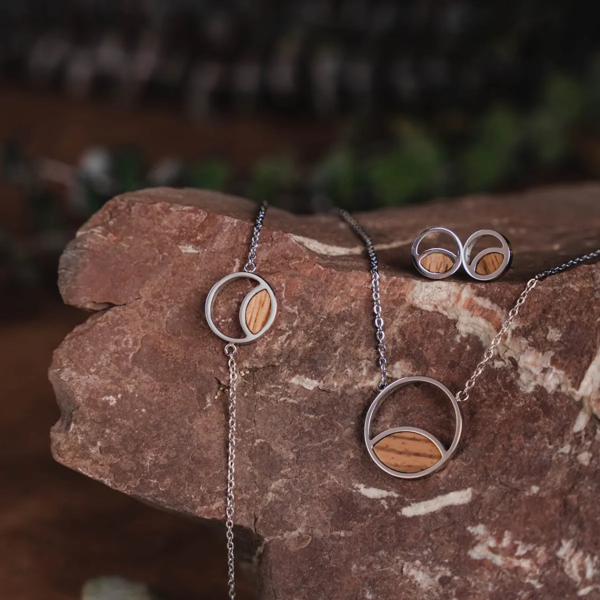 Holzkern Halsketten|Schmuck^Perception Halskette