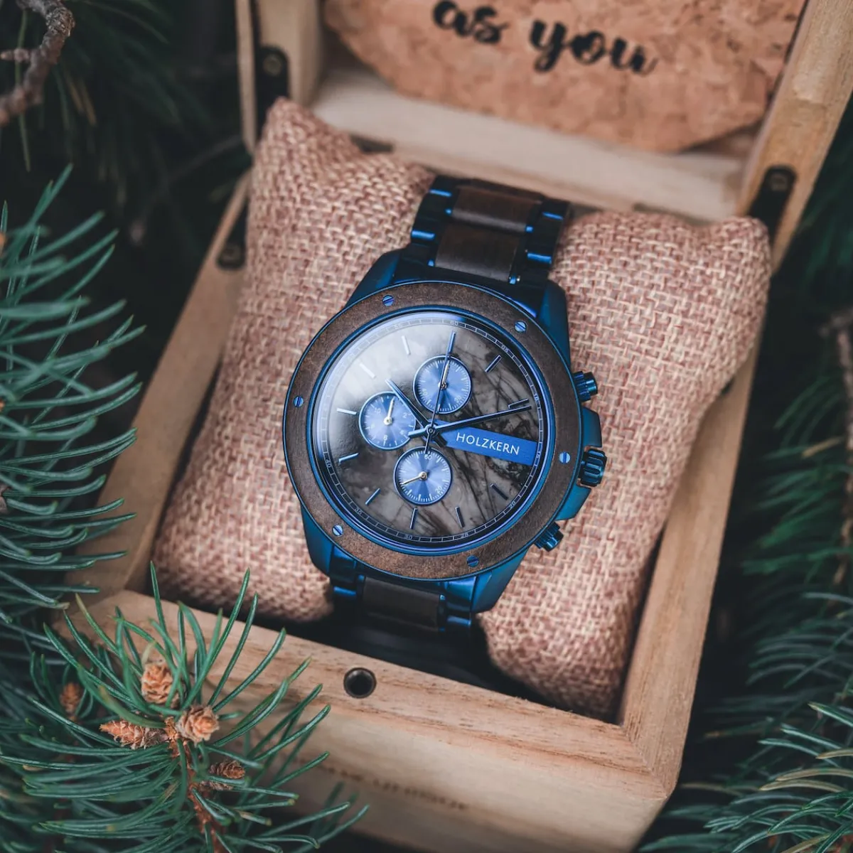 Holzkern Uhren^Priamus