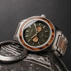 Holzkern Uhren^Rawaki