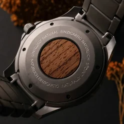 Holzkern Uhren^Rawaki