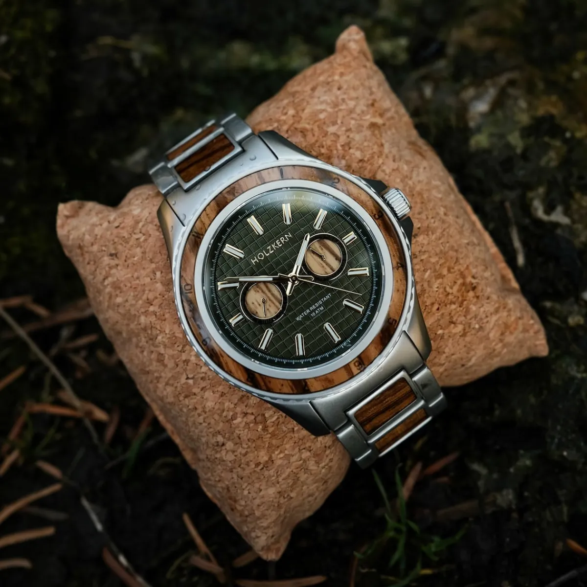 Holzkern Uhren^Rawaki