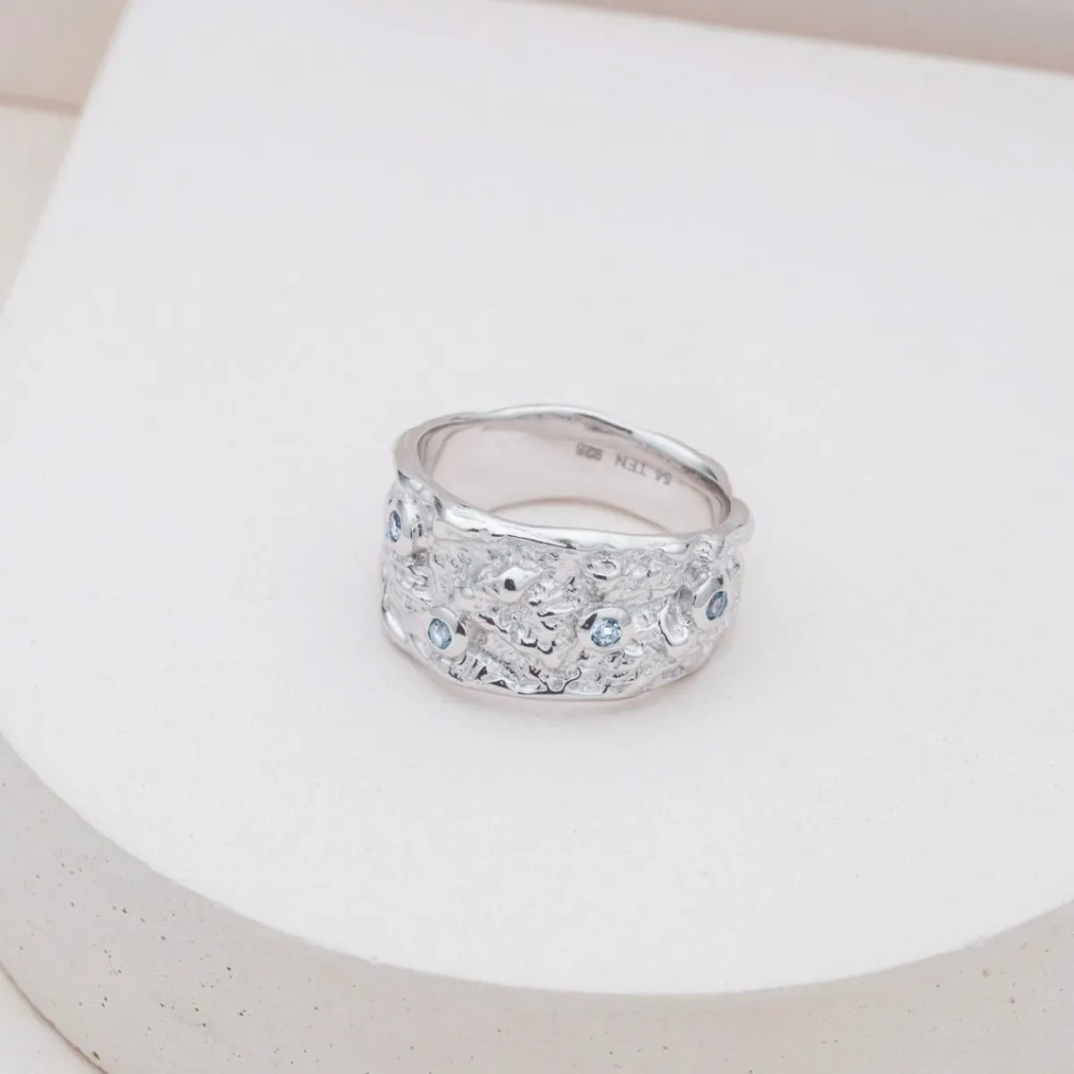 Holzkern Ringe|Schmuck^Silverstream Ring