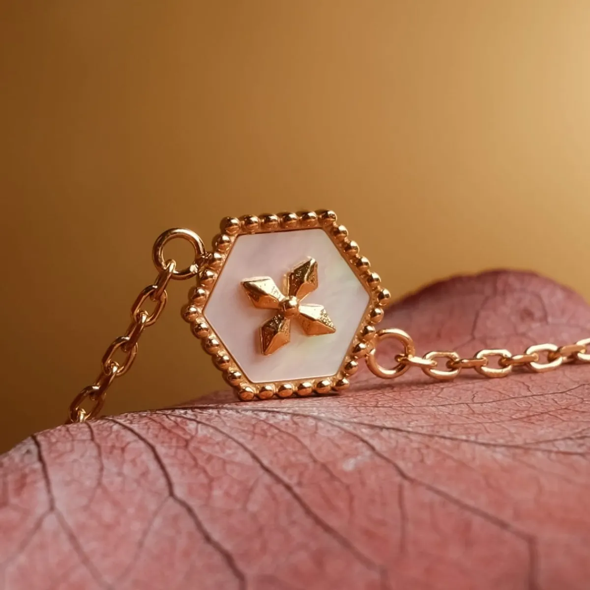 Holzkern Armbänder|Schmuck^Spectral Armband