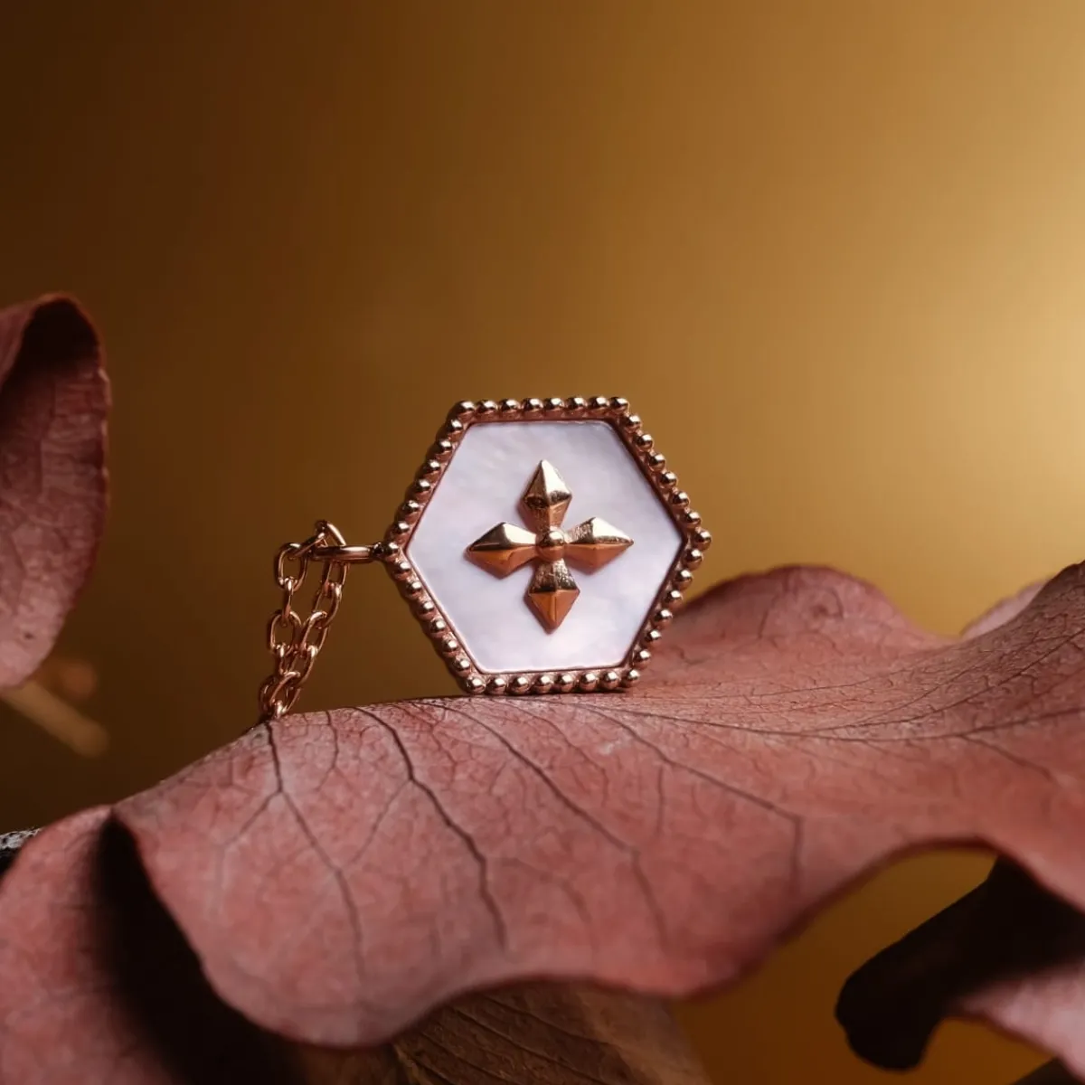 Holzkern Halsketten|Schmuck^Spectral Halskette