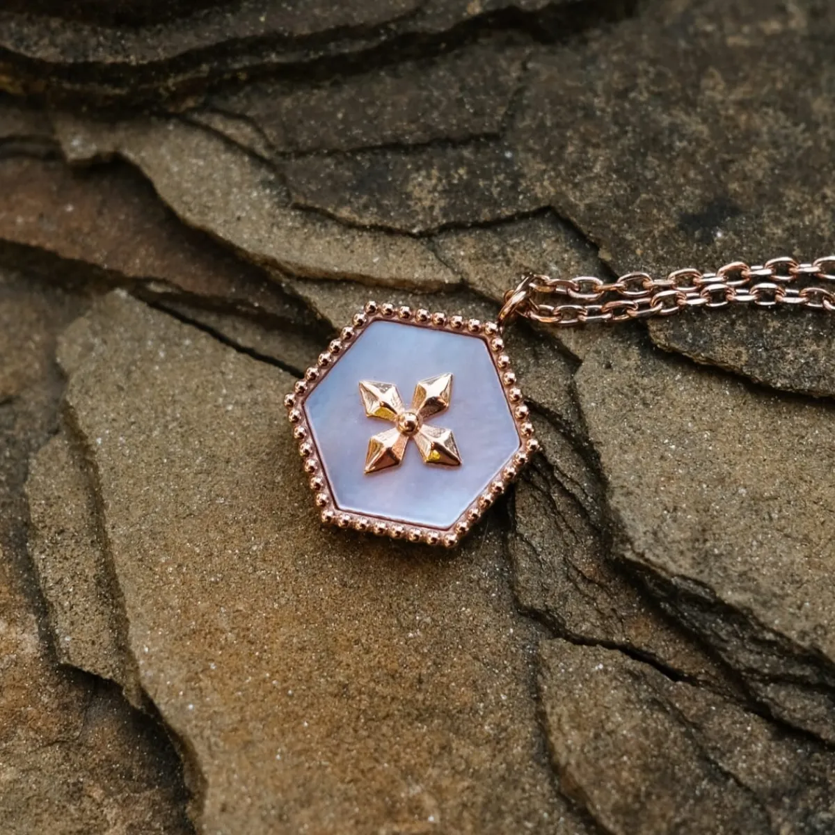 Holzkern Halsketten|Schmuck^Spectral Halskette