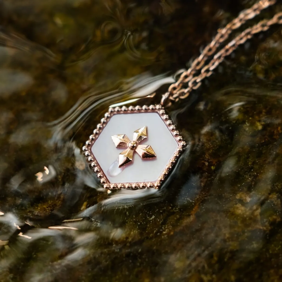 Holzkern Halsketten|Schmuck^Spectral Halskette