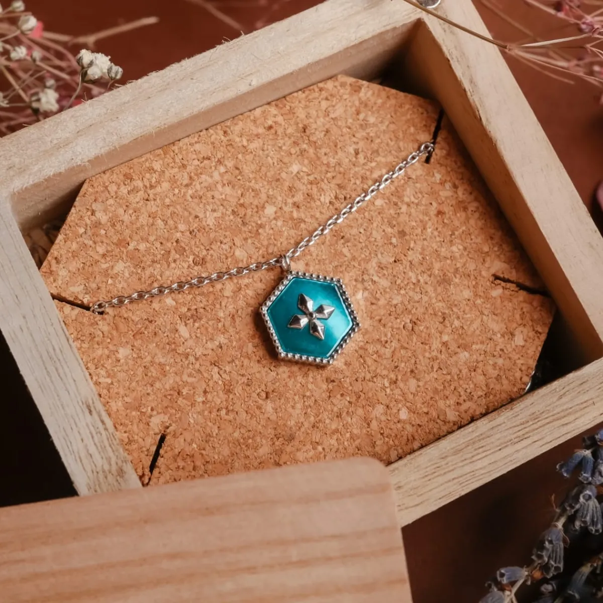 Holzkern Halsketten|Schmuck^Spectral Halskette
