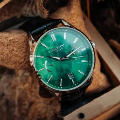 Holzkern Uhren^Steric