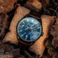 Holzkern Uhren^Substantial
