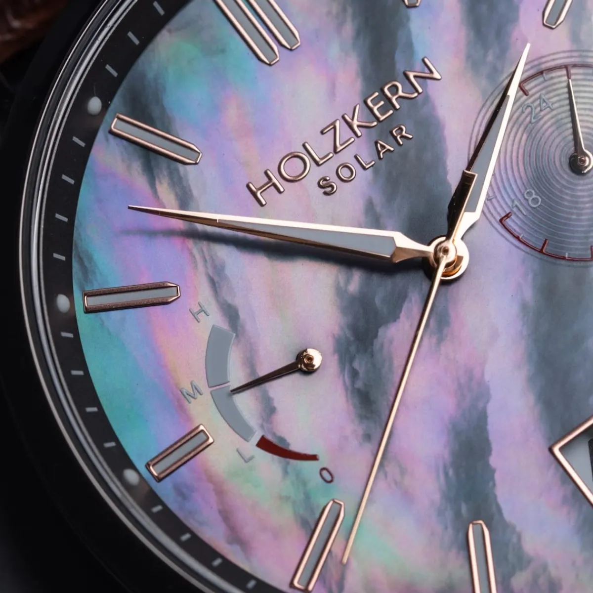 Holzkern Uhren^Substantial