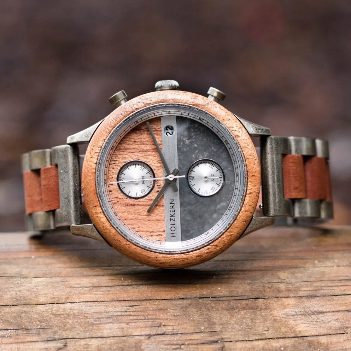 Holzkern Uhren^Vasco