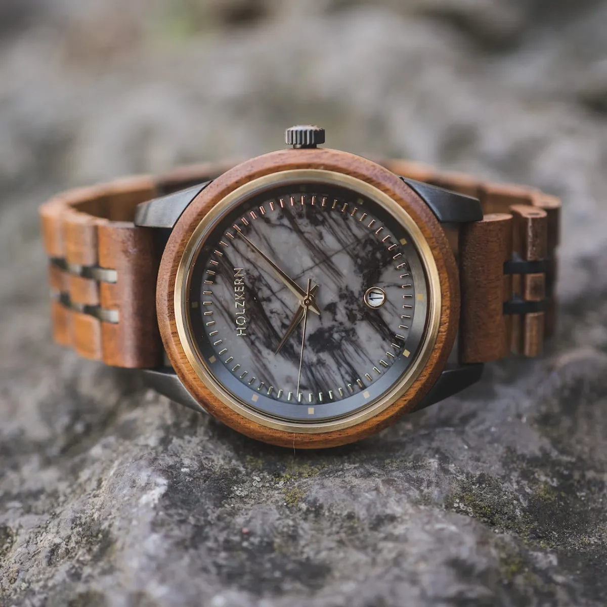 Holzkern Uhren^Vidar